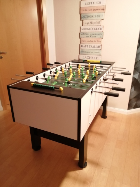tischkicker-knalldenball-heiko